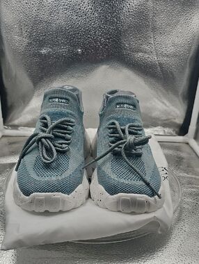 New In Dustbag Nurse Babes Blue Shoes For Woman Size 6
